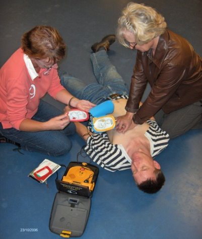 Vortum-Mullem drinkt AED bij elkaar.